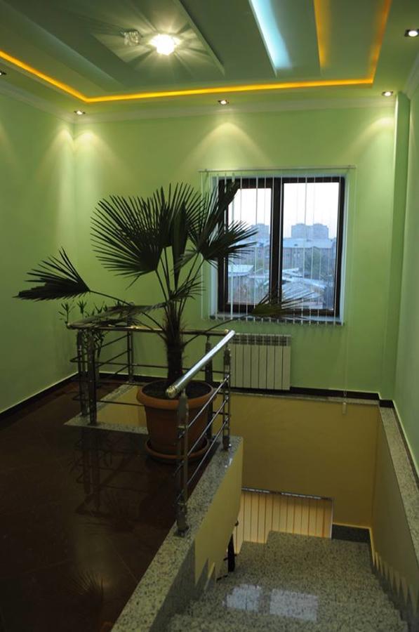 Hotel Apollon Erivan Dış mekan fotoğraf