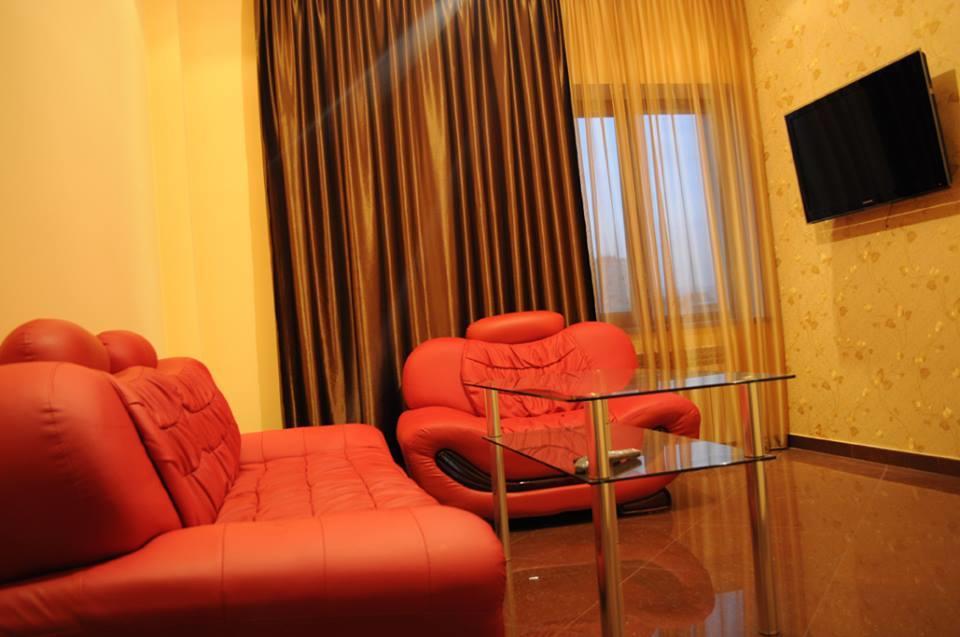 Hotel Apollon Erivan Dış mekan fotoğraf