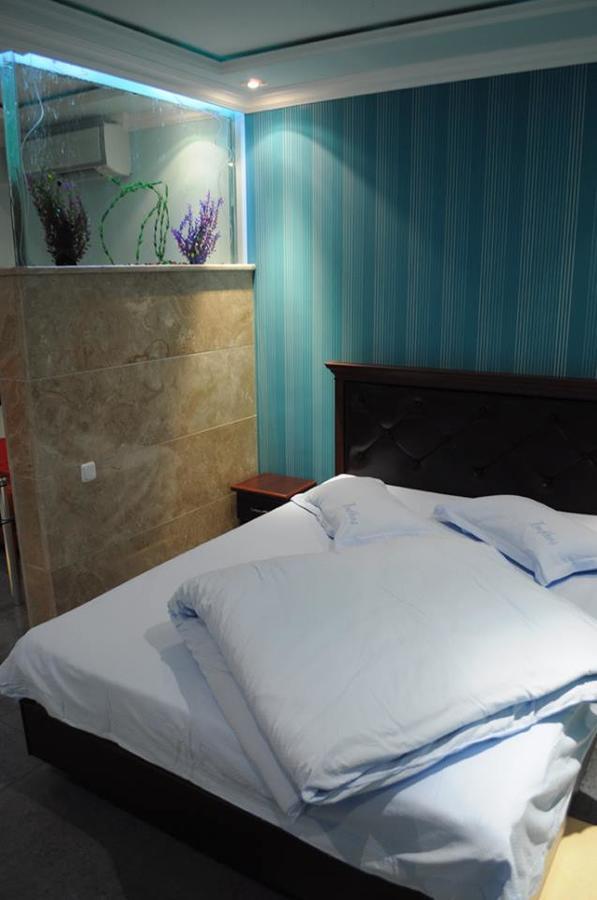 Hotel Apollon Erivan Dış mekan fotoğraf